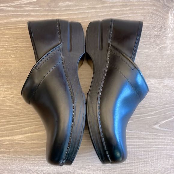 Dansko Professional Black Box Leather Clogs Women’s Size 8.5-9/EU 39 - Picture 9 of 10